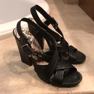 Gorgeous Gianni Bini Strappy Sandals - Black